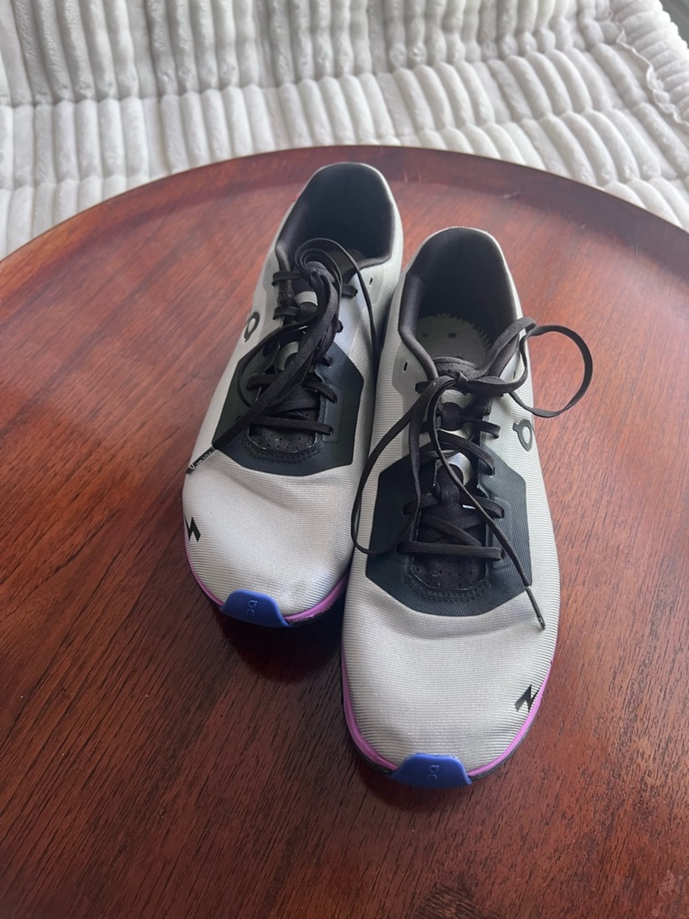 On Running Women's Sneakers in Grey with Black and colorful Details - Picture 11 of 12